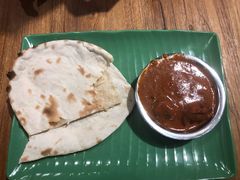 -东海岸人工湖美食村