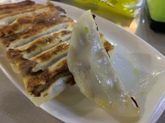 虾肉锅贴-众口斋锅贴(银泰城店)