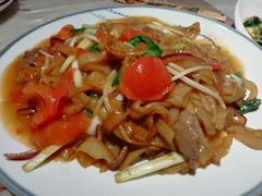 湿炒牛河-李记潮汕砂锅粥(营福路店)