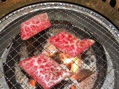 -山川小町·极番烧肉(新地假日广场店)