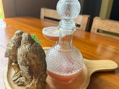 -Chom Cafe and Restaurant