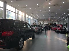 -奔驰利星行(北京花乡店)