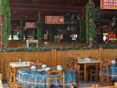 -三亚火车头万人海鲜广场