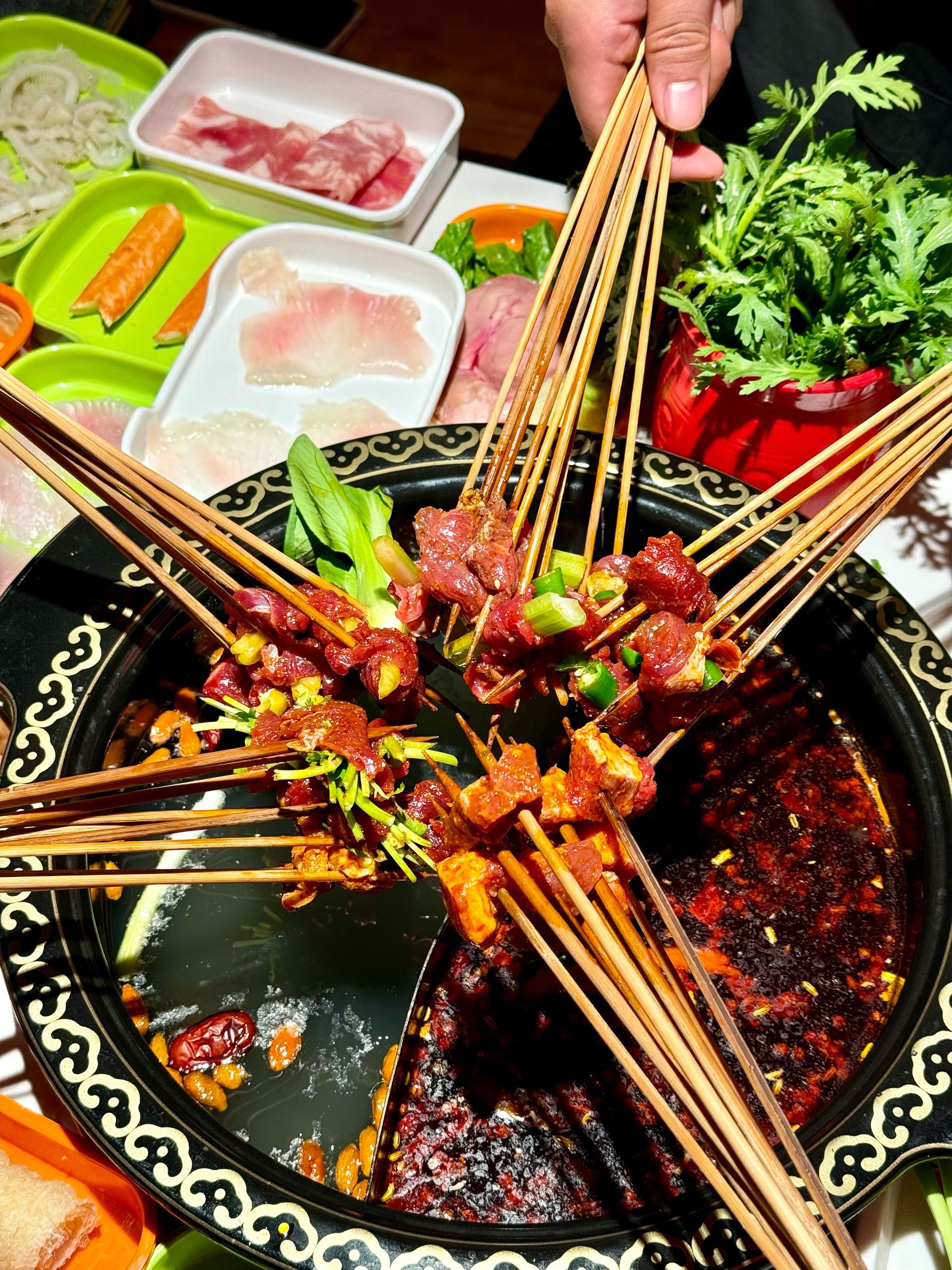 wokkk!吃上了,正宗成都串串香!