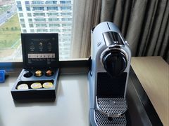 -深圳国际会展中心希尔顿酒店(前海华发冰雪世界店)