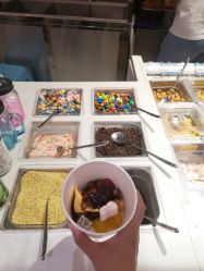 -朵莉丝希腊冻酸奶