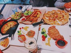 -必胜客(证大大拇指店)