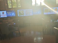 -鸿亨泰杂鱼馆(港馨家园店)