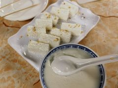 -周大娘牛乳(旧寨古村总店)