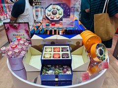 -VENCHI 闻绮(上海佛罗伦萨小镇店)