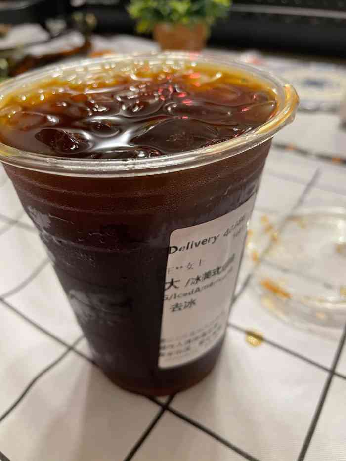 外卖费九块钱,送来这?