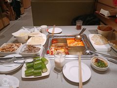 -海底捞火锅(金山百联店)