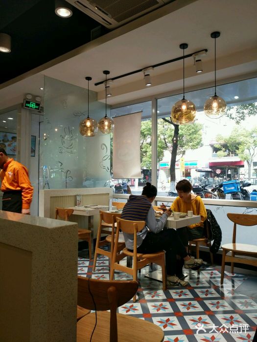 甜蜜蜜港式茶餐厅(虹梅店)大堂图片