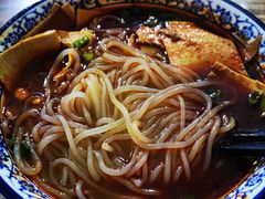 麻辣米线-老字号杨坡红油米线腊汁肉夹馍(东四道巷店)