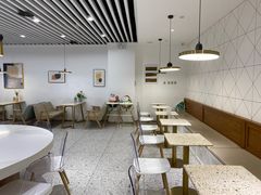 用餐区-MINIPOPO鲜奶·甜品(宽厚里店)