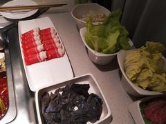 -海底捞火锅鲜切牛肉主题店(长寿路店)