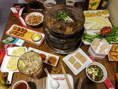 -阿润打边炉·鲜切鸡煲(华漕店)