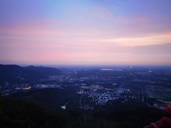 -鬼笑石后山停车场
