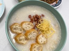 荔湾艇仔粥-喜势点·糖沙翁手工茶点·本地人茶居(永庆坊店)