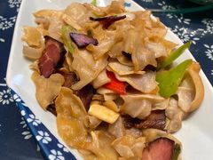 野生竹耳炒肉-禾悟农·农家私房菜