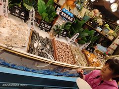 -领鲜活海鲜榴莲自助火锅(东门店)