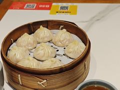 -馋三尺蟹粉小笼(人民广场店)