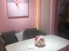 -金私燕鲜炖燕窝(万达店)
