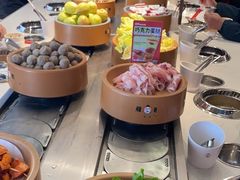 -龍歌自助小火锅(市南金茂湾店)