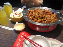 鸡爪煲-胖哥俩肉蟹煲(悦荟广场店)