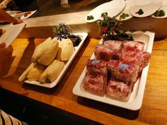 -雍和会海鲜姿造自助(湖东路店)