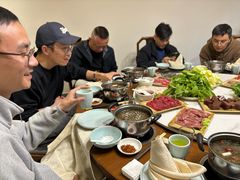 -周老三跷脚牛肉·全牛火锅(非遗传承店)