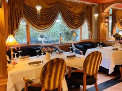 -火车头法国西餐厅