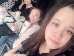 -The Habit Burger Grill 哈比特汉堡(爱琴海店)