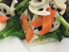 -溢心园香河肉饼总店