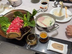 -红鼎豆捞· 20年老店每天都新鲜(宝丰路店)