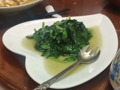 生煸豆苗-上海老站(徐家汇店)