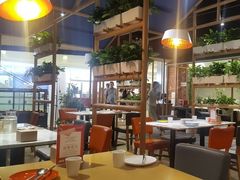 -渝信川菜 · 川味家常菜(财富购物中心店)