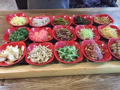 -鸿通城购物中心