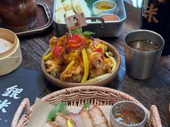 -银米·云南传统过桥米线(双廊黑金冠店)