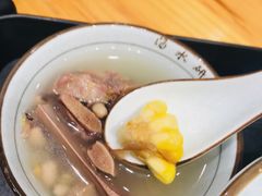 -狮头牌卤味研究所·卤味饭(花城汇南区店)