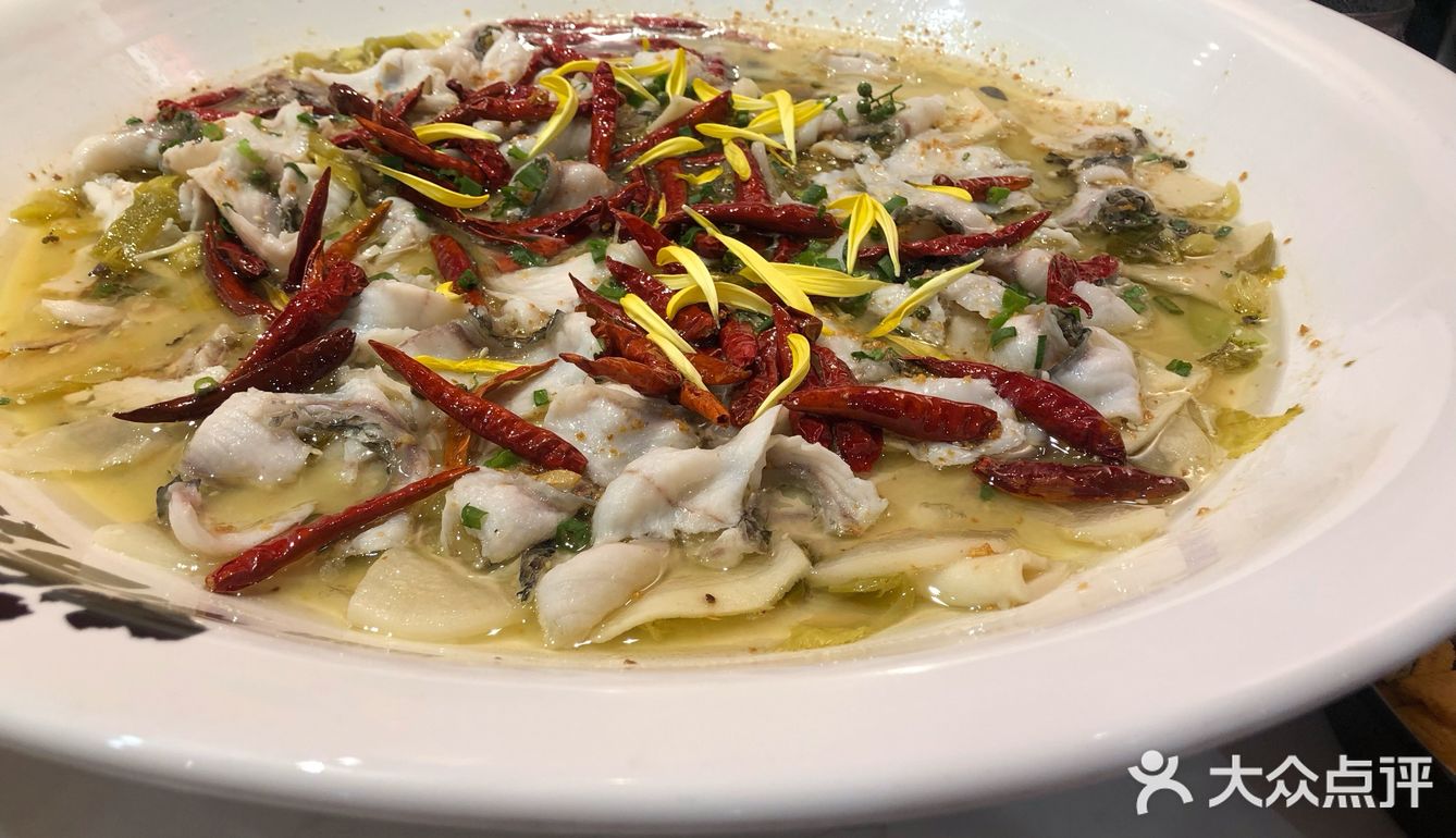 比脸还大的酸菜鱼你吃过嘛🤩