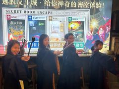 -逃脱反斗城沉浸剧情密室(阳光新业中心店)