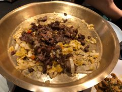 酸菜炒羊肉-丝路金桃·新疆菜(徐汇店)