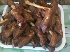 手把肉，酱羊蹄子，牛窝骨，香菇-蒙克嘎拉蒙餐