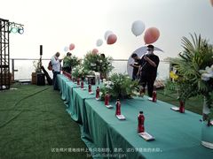 -黄金时代游泳健身云畔会所(绿地中心双子塔店)