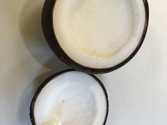-志龙皇冠吃货椰子铺