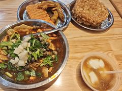 -柳州肥姨妈大骨螺蛳粉(东靖路店)