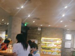 -星巴克(广州动漫星城东区店)