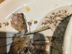 -头上红煨盐鸡·非遗院子餐厅