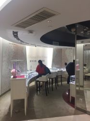 -Zbird钻石小鸟·钻戒婚戒定制高端珠宝私人定制中心